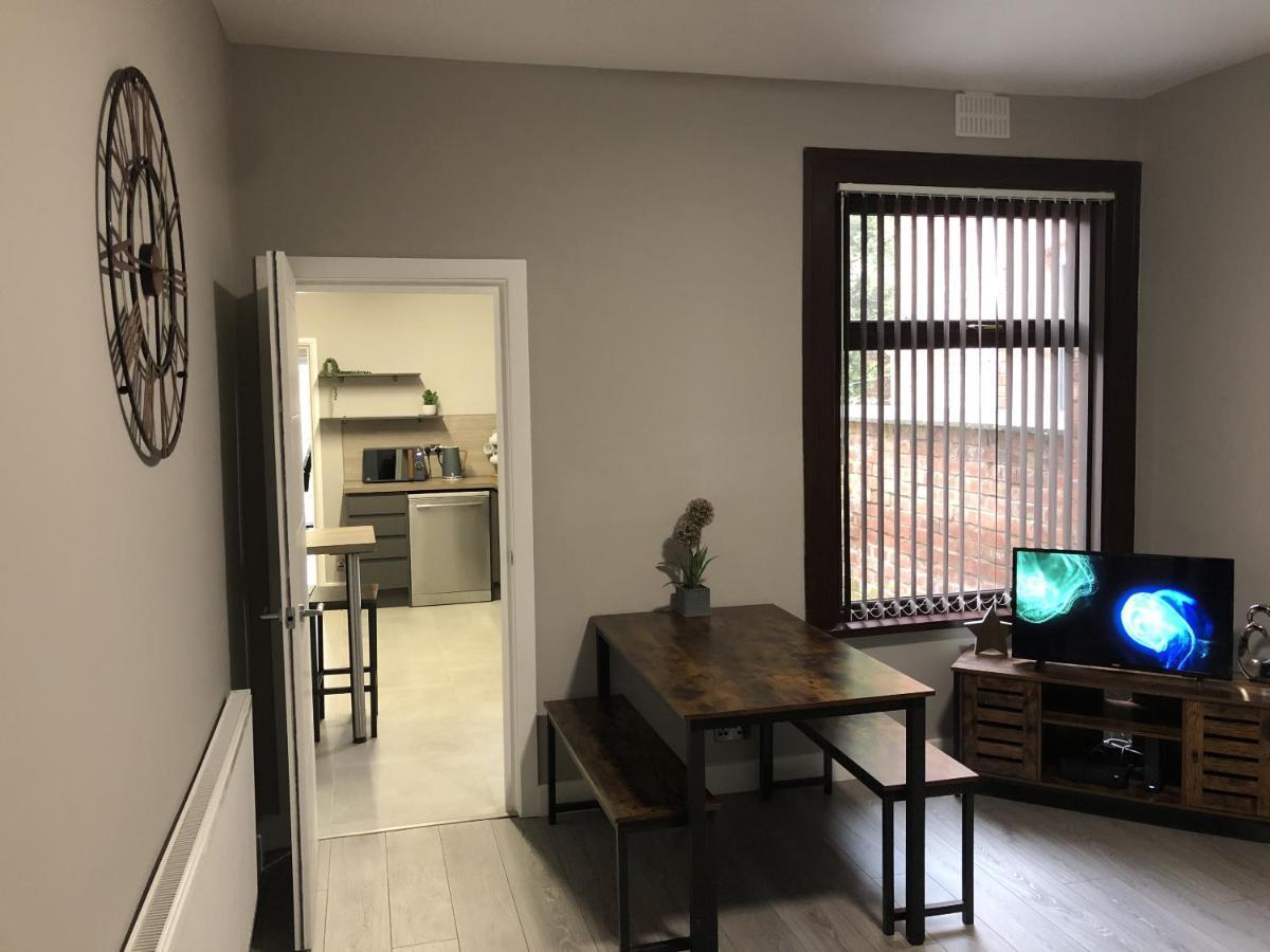Вилла Executive Or Large Family 5-Bed House - Hosted By Hutch Lifestyle Ковентри Экстерьер фото